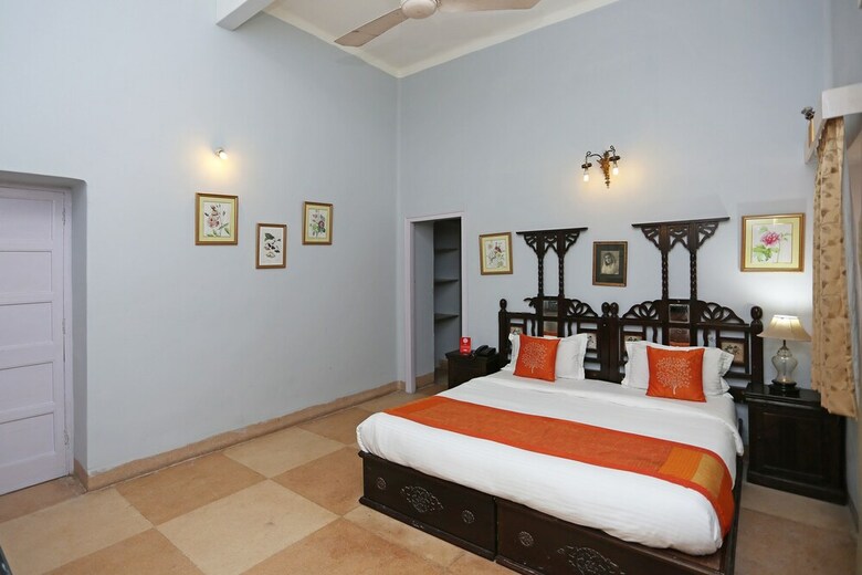 Hotel Oyo 9306 Near Iit