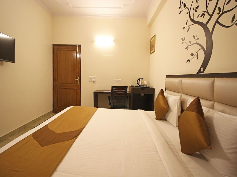 Hotel Oyo 2895 Cosy Tree Rooms