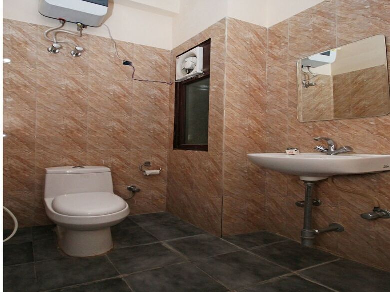 Oyo 6343 Hotel City Rooms Greater Noida
