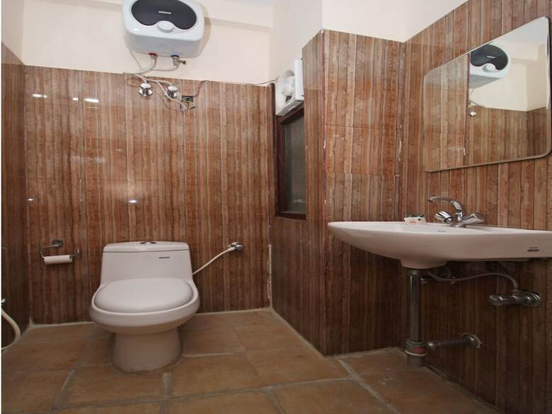 Oyo 6343 Hotel City Rooms Greater Noida