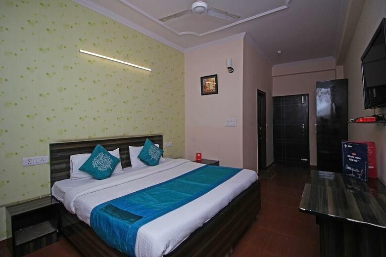 Oyo 6343 Hotel City Rooms Greater Noida