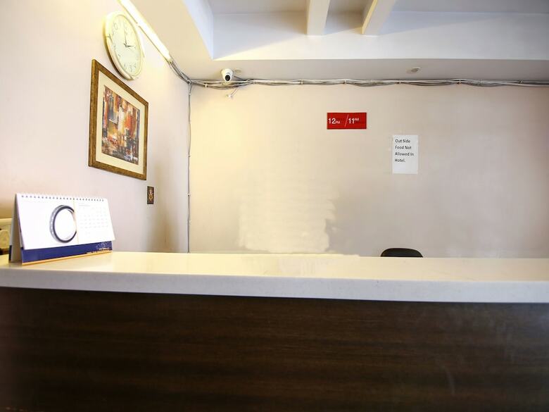 Oyo 709 Hotel Cross Winds