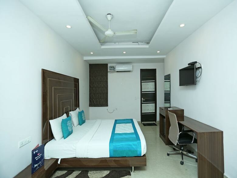 Hotel Oyo 4029 Cosy Tree Rooms