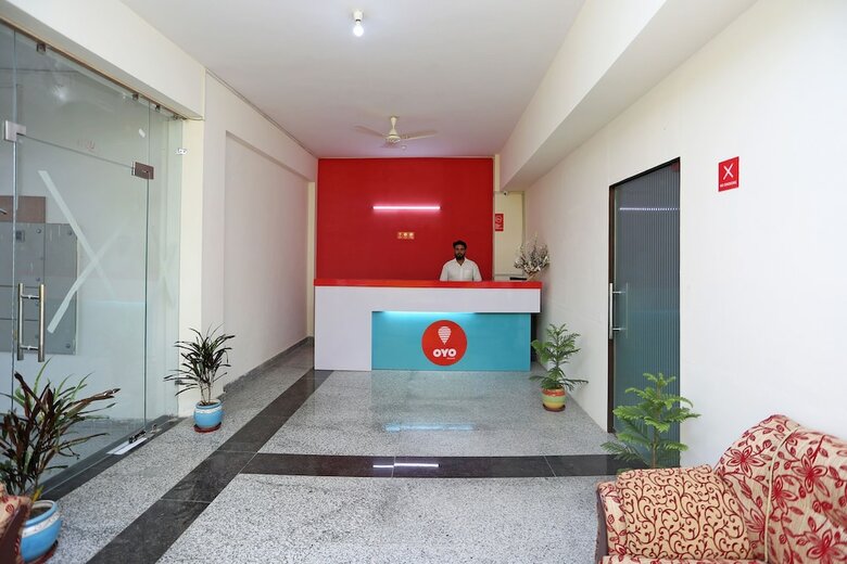 Hotel Oyo 9339 Terrene Empire