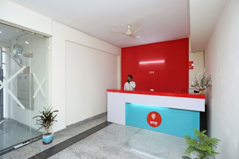 Hotel Oyo 9339 Terrene Empire
