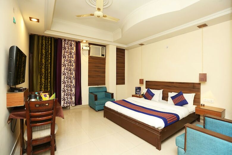 Oyo 8876 Hotel Sarthi