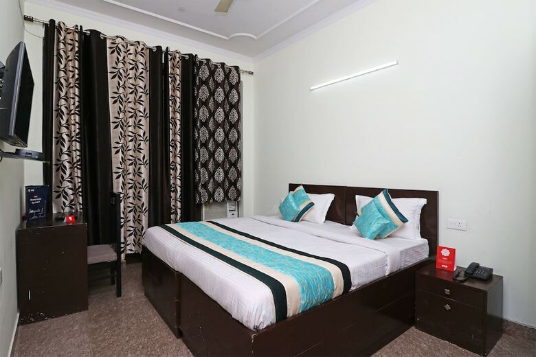 Hotel Oyo 10172 Dhruv Residency