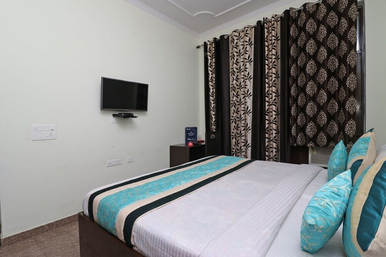 Hotel Oyo 10172 Dhruv Residency