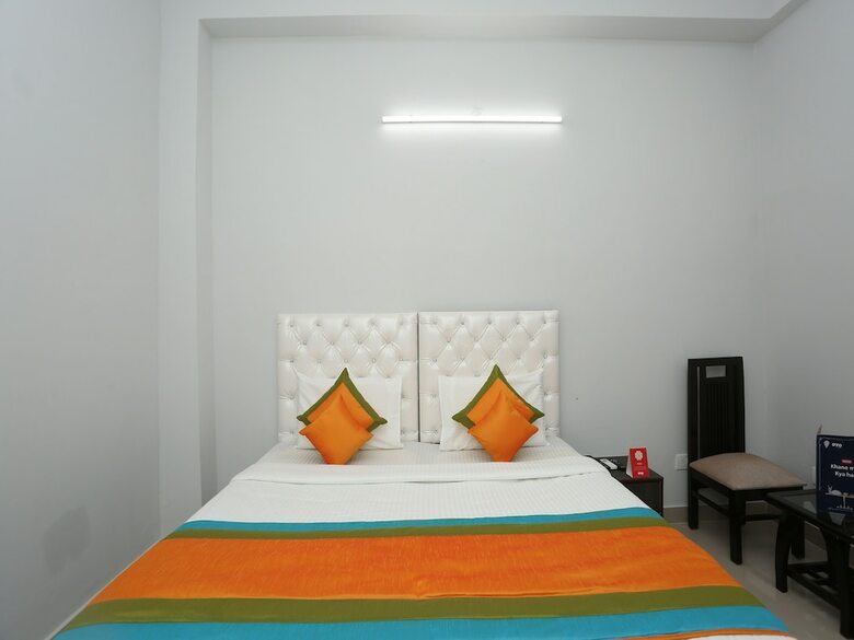 Oyo 9935 Hotel Mango House