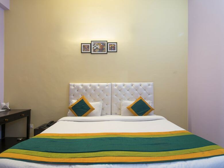 Oyo 9935 Hotel Mango House