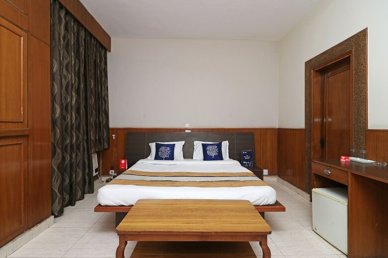 Hotel Oyo 10177 A Gulshan Continental