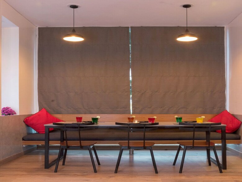 Hotel Oyo Townhouse 022 Koregaon Park Pune