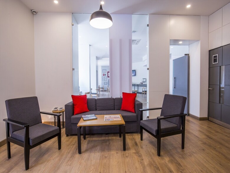 Hotel Oyo Townhouse 022 Koregaon Park Pune