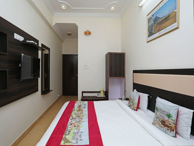 Oyo 10334 Hotel Goyal Inn