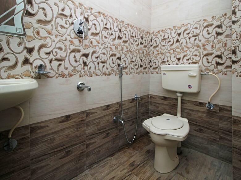 Oyo 9529 Hotel Agc