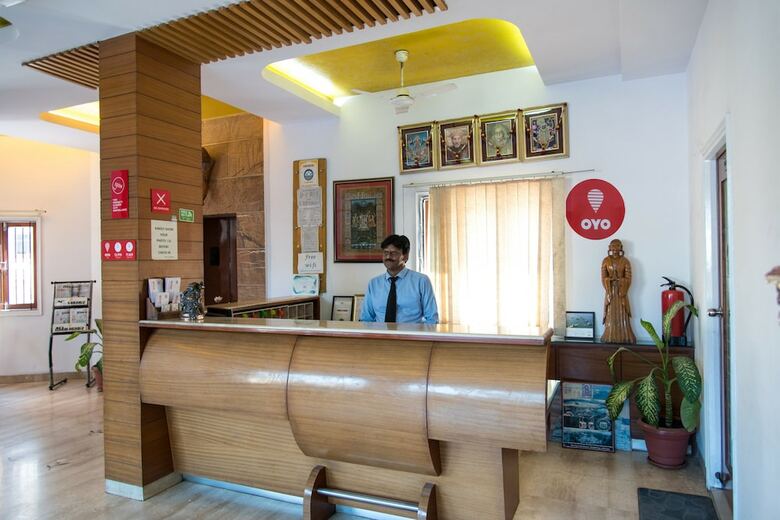 Oyo 10323 Hotel Gorbandh