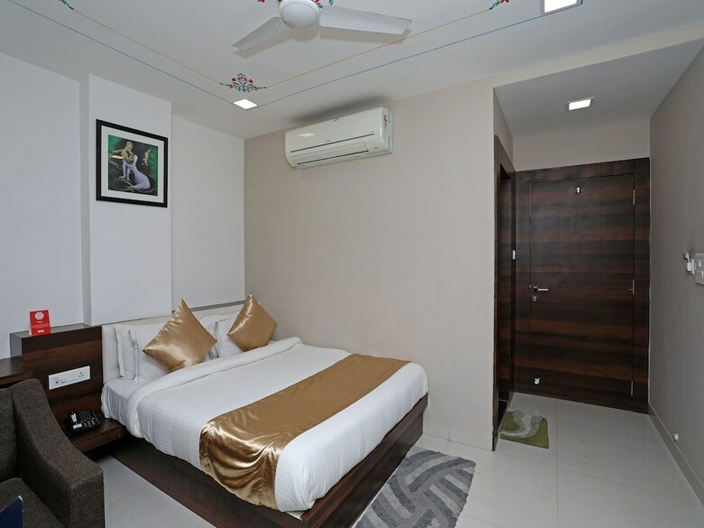 Capital O 9972 Hotel Donachie