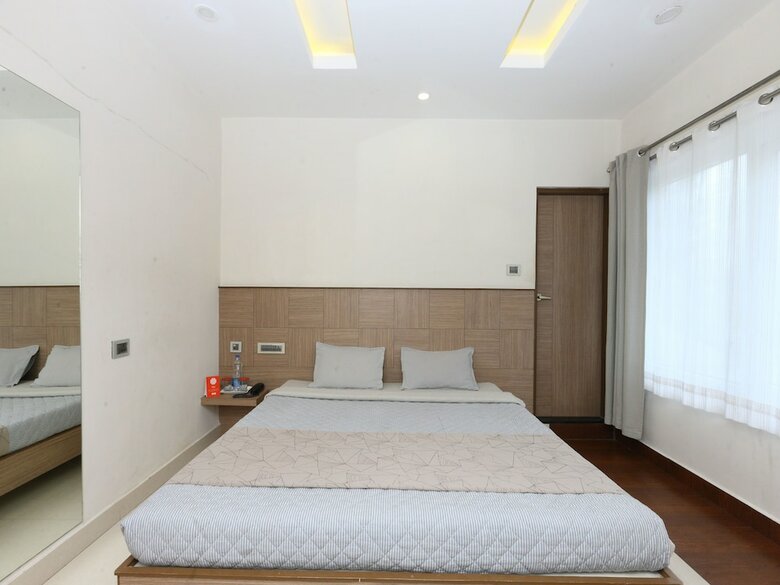 Hotel Oyo 4943 Sandanams Villa