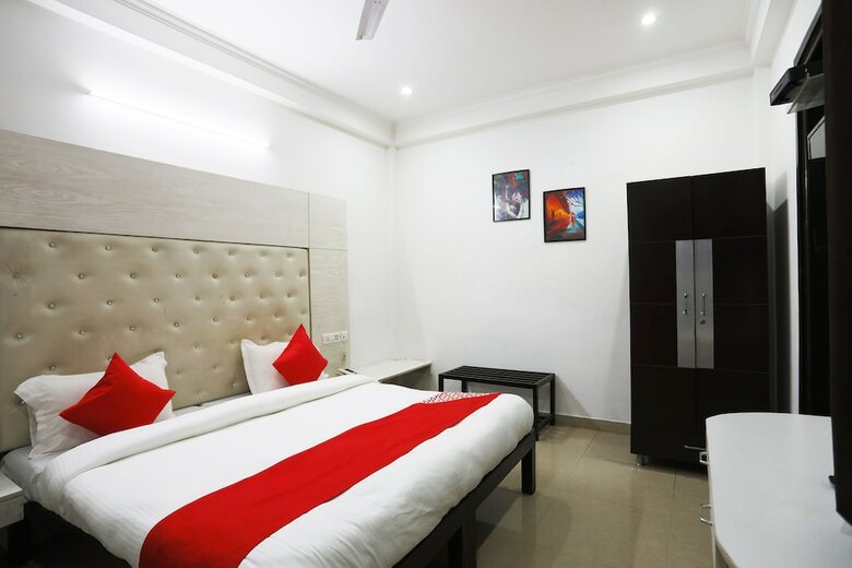 Oyo 567 Hotel Lime Tree Hospitality