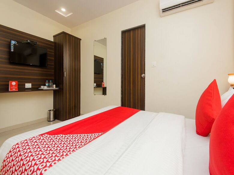 Oyo 11706 Hotel Avion Park