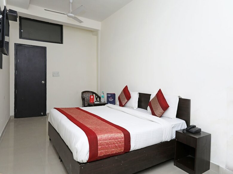 Oyo 11605 Hotel Aravali Inn