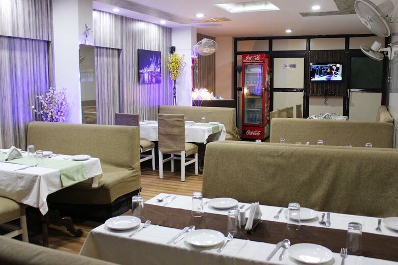 Oyo 2862 Hotel Kanha Continental