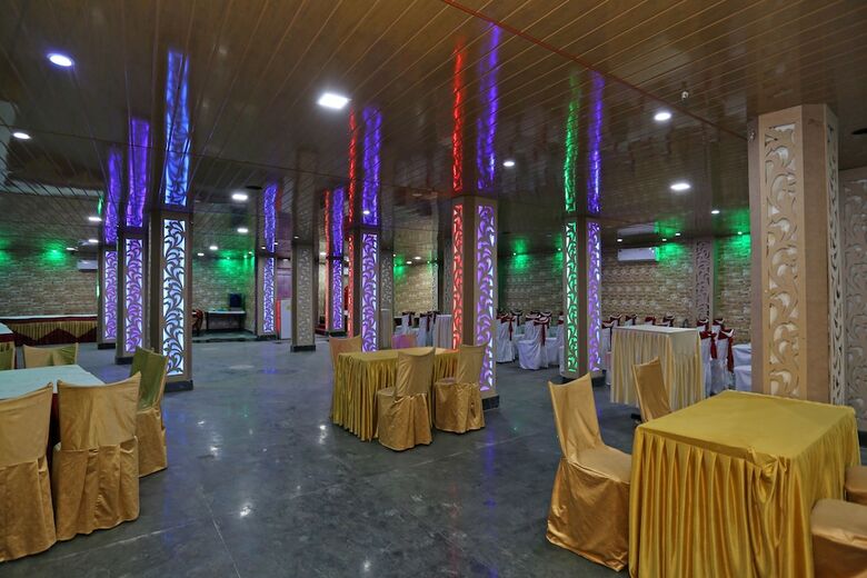 Hotel Oyo 10961 Near Railway Station