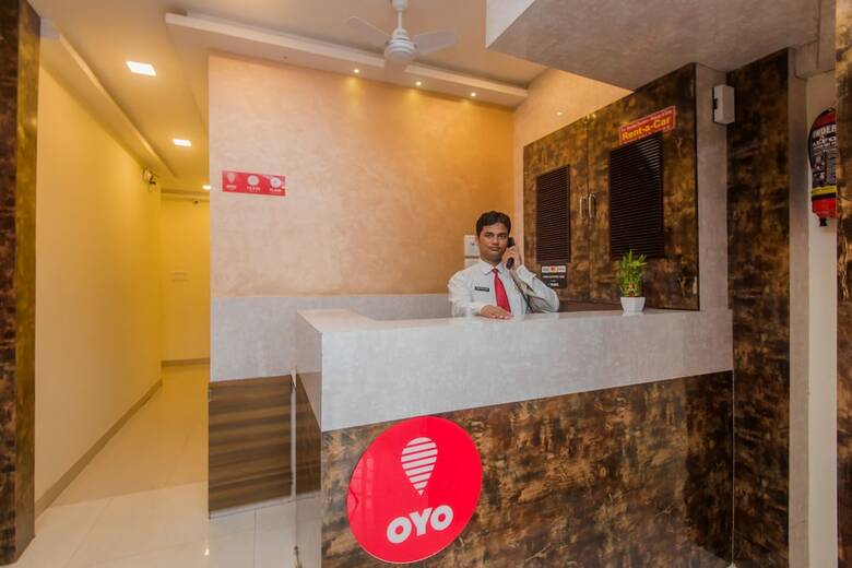 Oyo 10954 Hotel Golden Galaxy
