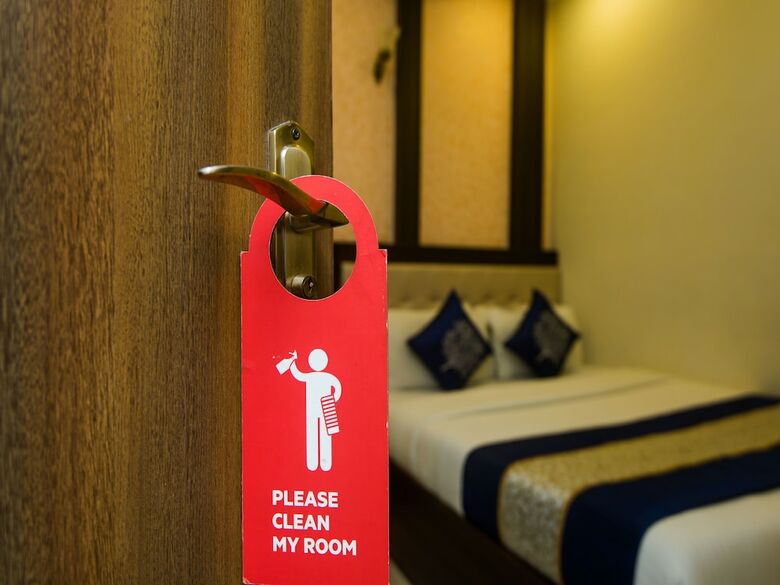 Oyo 10954 Hotel Golden Galaxy