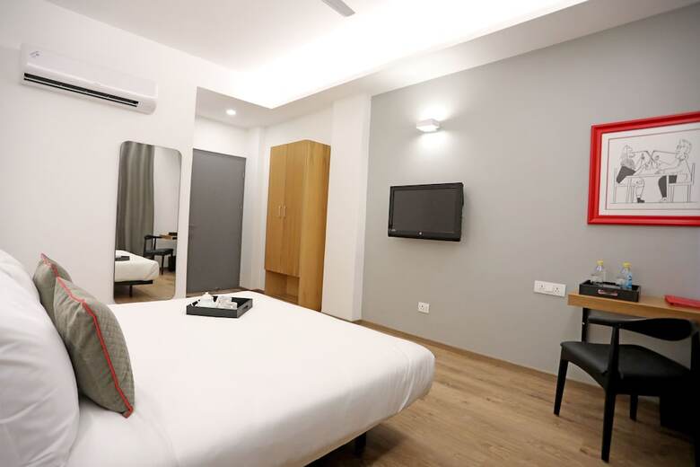Hotel Oyo Townhouse 027 Sector 15 Gurgaon