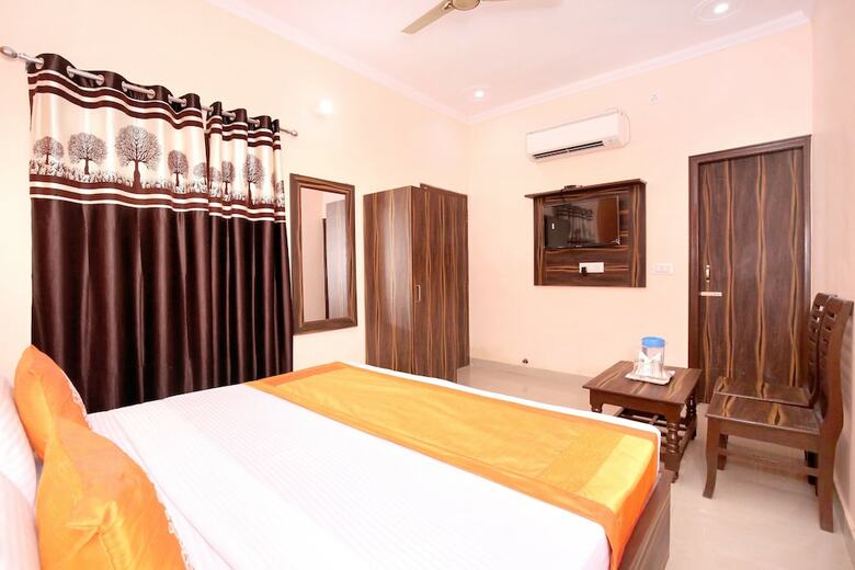 Oyo 11653 Hotel Jasmine