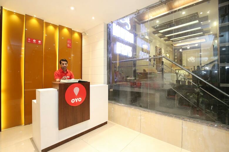 Oyo 11680 Hotel Grand Star