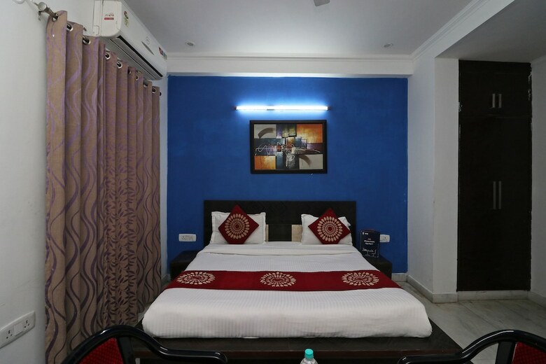 Hotel Oyo 4228 Heritage Regency
