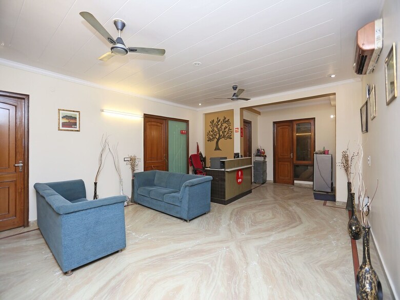 Hotel Oyo 9581 Green Residency