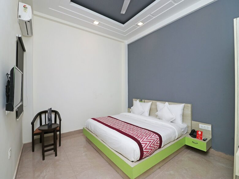 Oyo 10668 Hotel Viditva 3