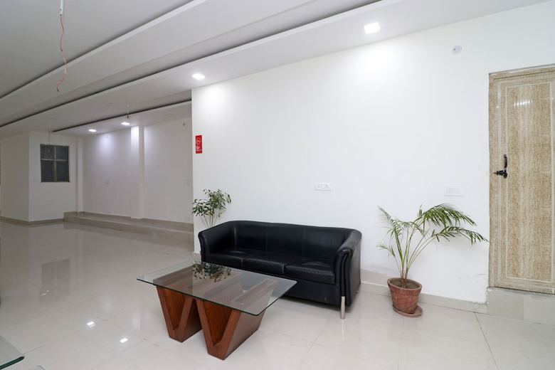 Oyo 10668 Hotel Viditva 3
