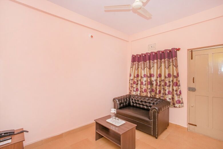 Hotel Oyo 11419 Surya Residency