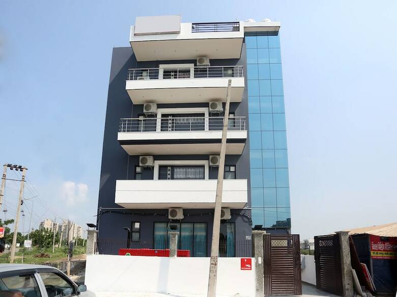 Oyo 9382 Hotel Homestay