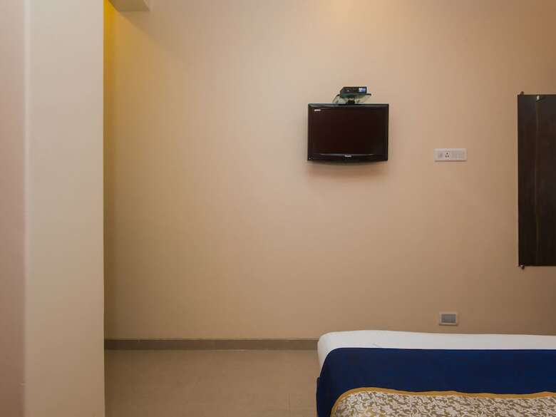 Oyo 1369 Hotel Avista