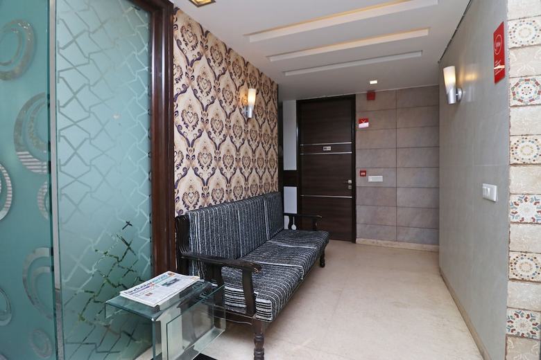 Oyo 10584 Hotel Just Stay