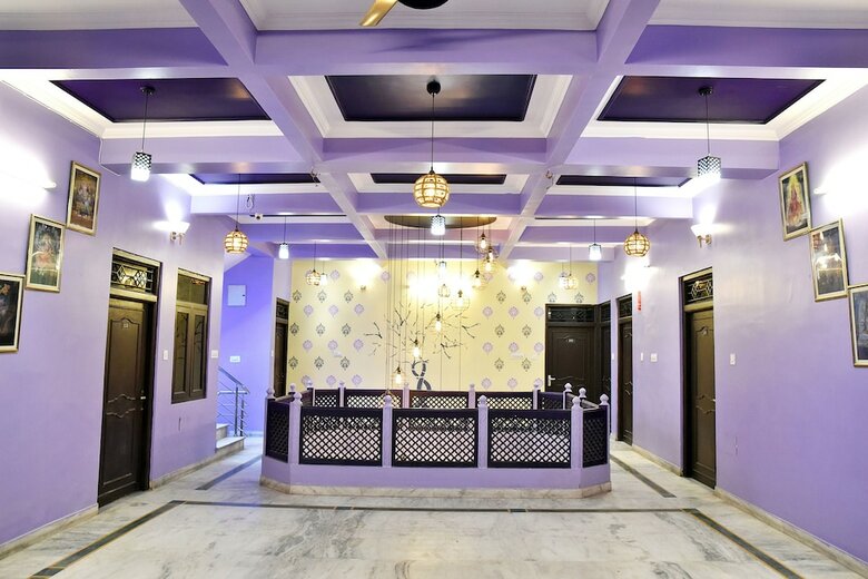 Hotel Malhotra