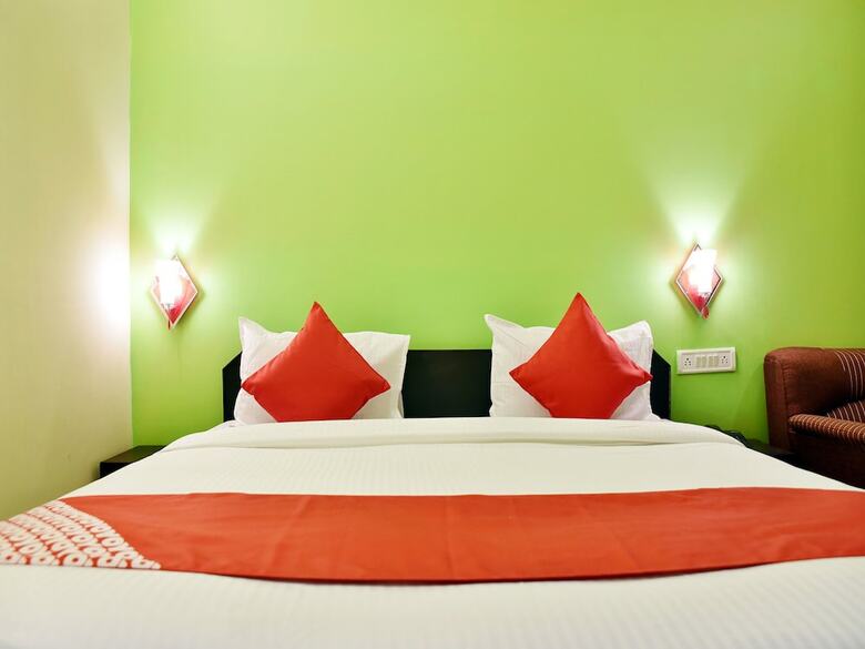 Hotel Malhotra
