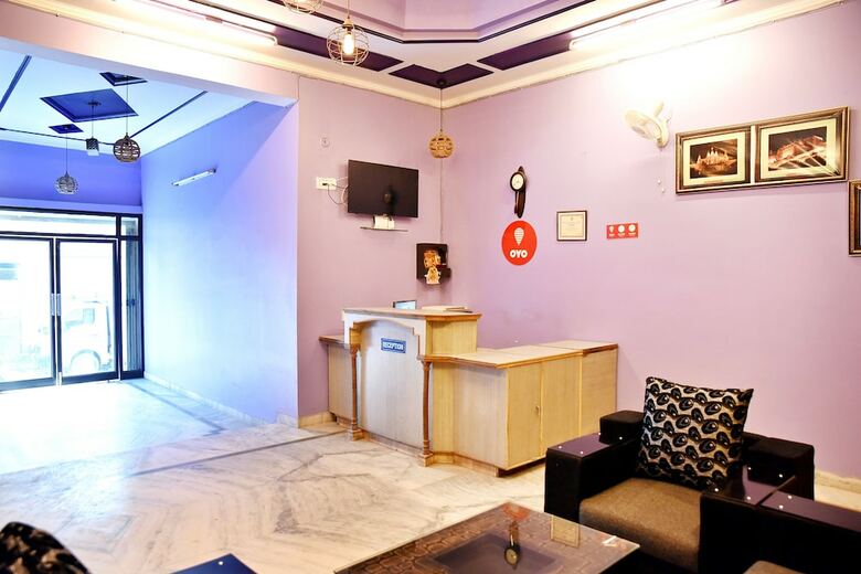 Hotel Malhotra