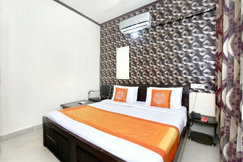 Hotel Guru Kalgidhar Residency