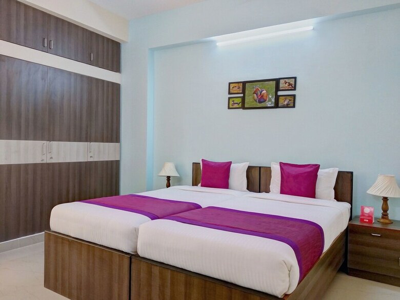 Hotel Oyo 11092 Shiv Enclave