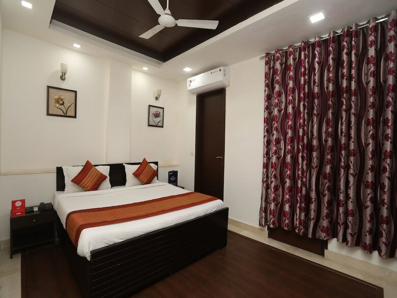 Hotel Oyo 11003 Lotus Villa