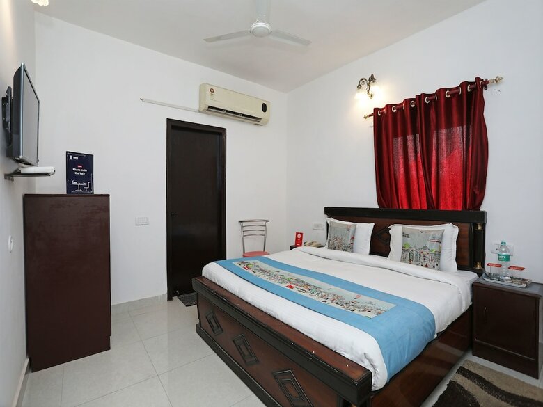 Hotel Oyo 10500 Royal Awadh