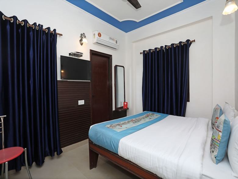 Hotel Oyo 10500 Royal Awadh