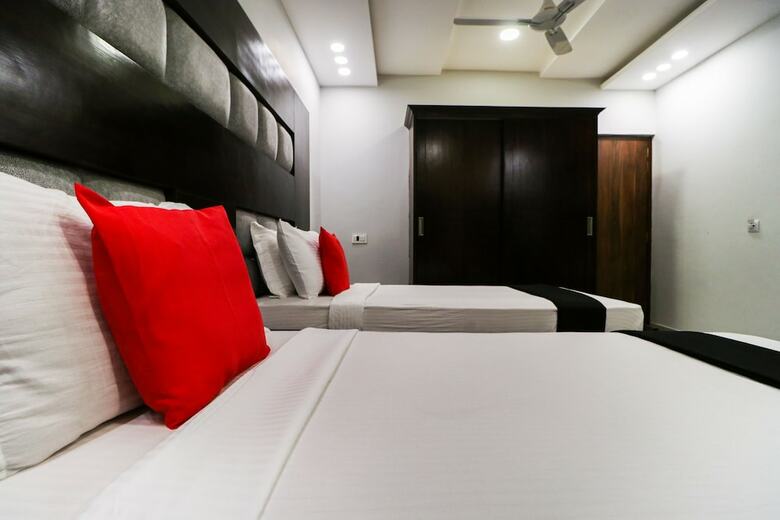 Oyo 10540 Hotel Jd Residency