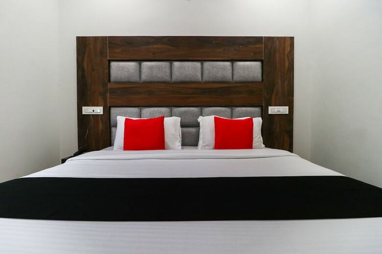Oyo 10540 Hotel Jd Residency